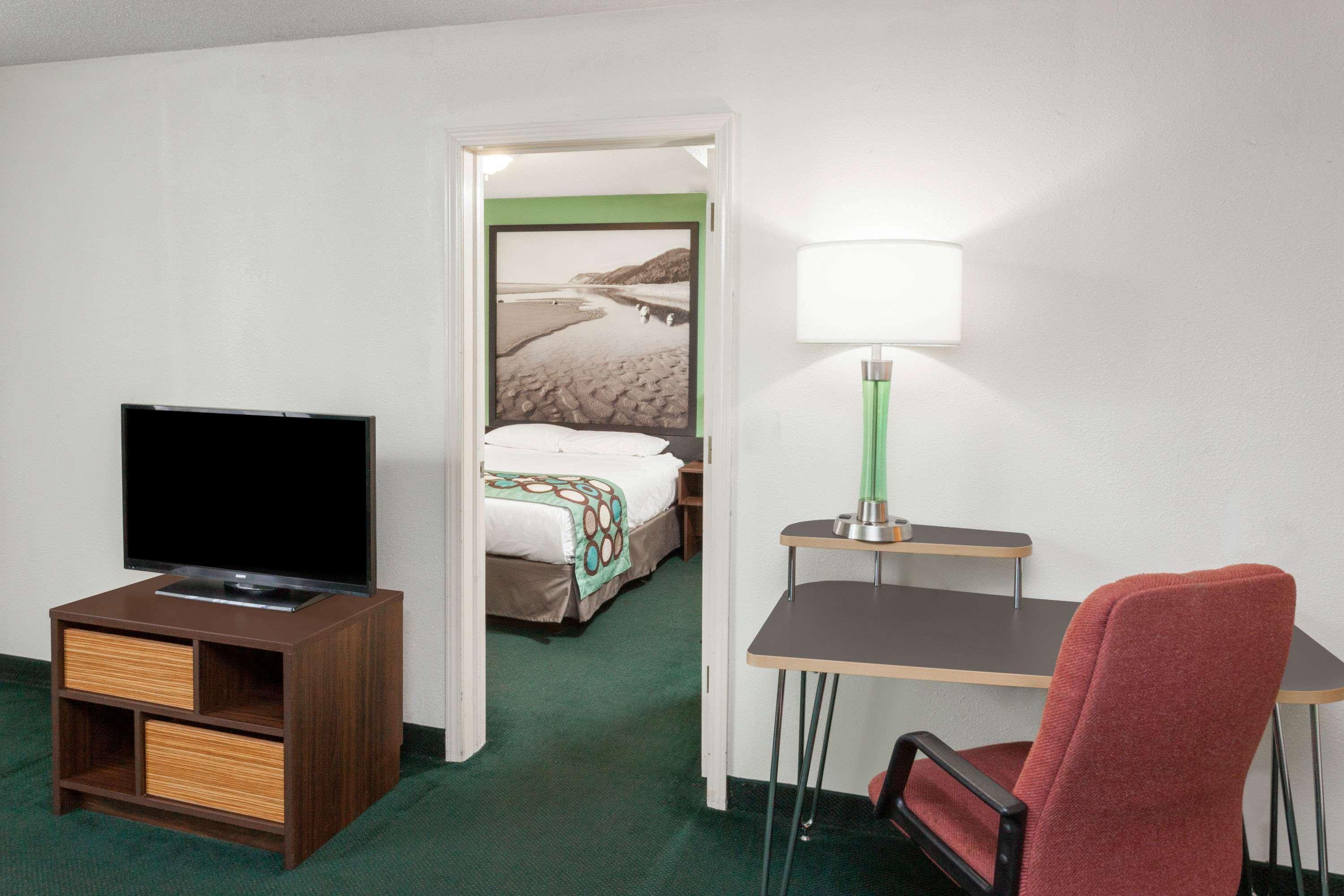 Super 8 By Wyndham Stevensville St Joseph Εξωτερικό φωτογραφία