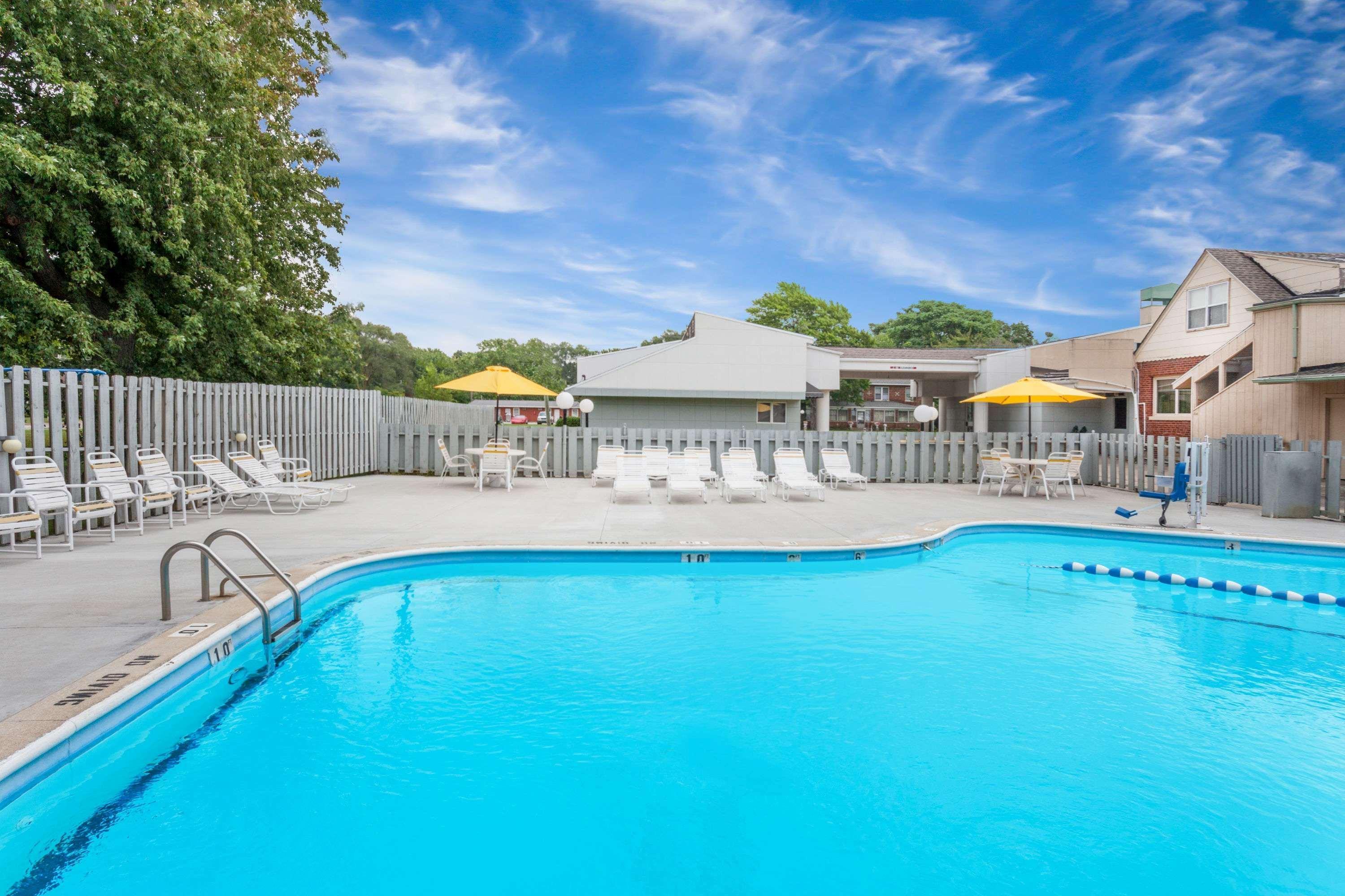 Super 8 By Wyndham Stevensville St Joseph Εξωτερικό φωτογραφία